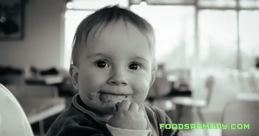 When is the Right Time to Feed a Baby Solid Food  : Expert Tips for Introducing Solids